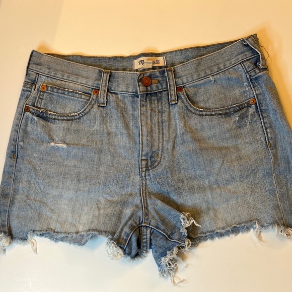 Madewell Blue Denim Distressed Boyshorts - Cuttoff Edition Size 26. - Picture 2 of 7